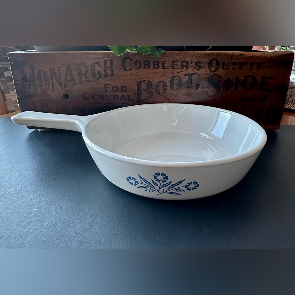 Corning Ware Vintage Frying Pan 6.5”